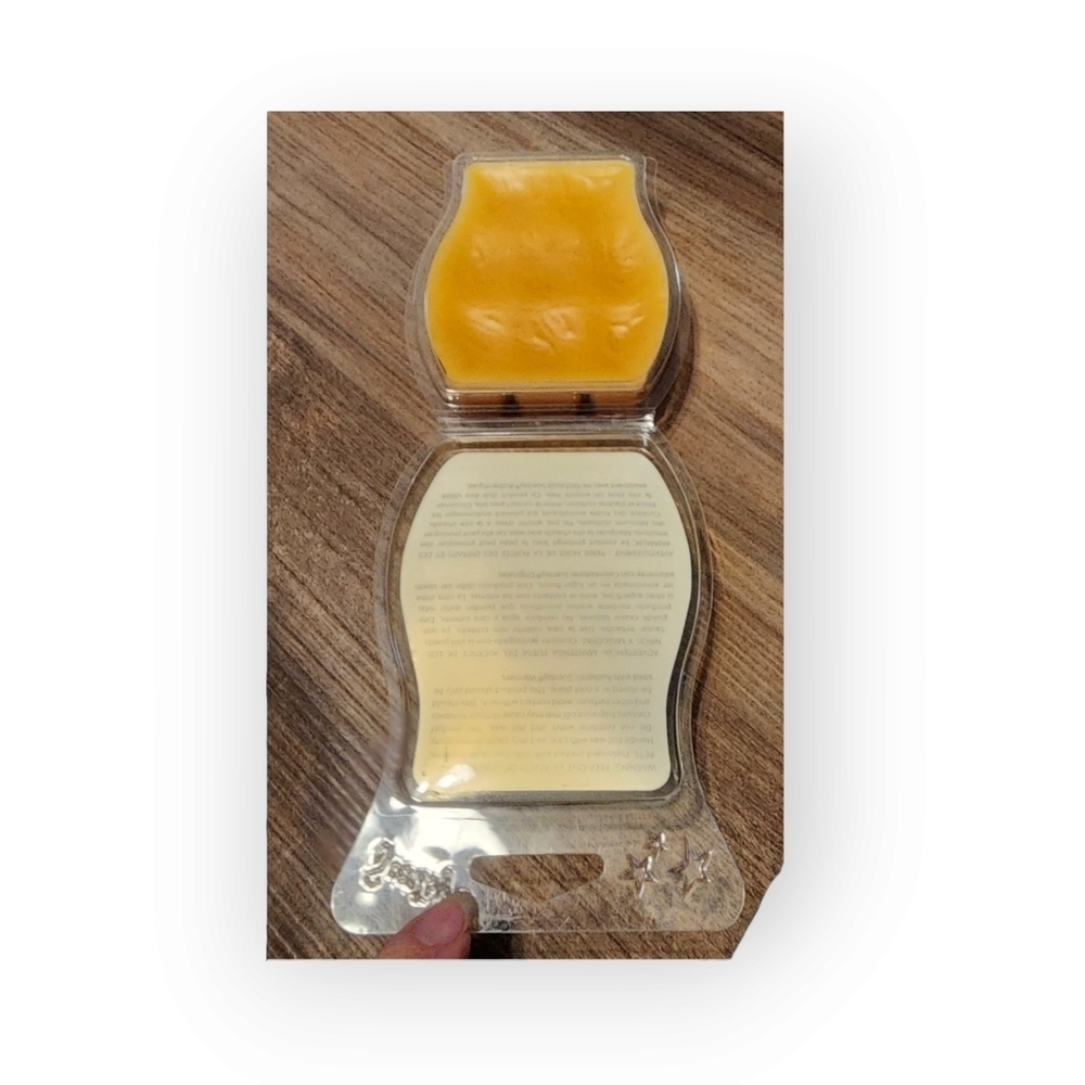 Scentsy cinnamon vanilla bar, new. Free shipping - Picture 2 of 4